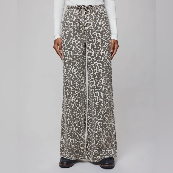 Splendid Pants - Splendid Gray Leopard Wide-Leg Pants